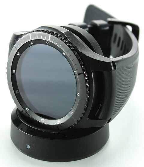 Samsung Gear S3 frontier 46mm Bluetooth Silikonarmband schwarz Edelstahlgehäuse schwarz 